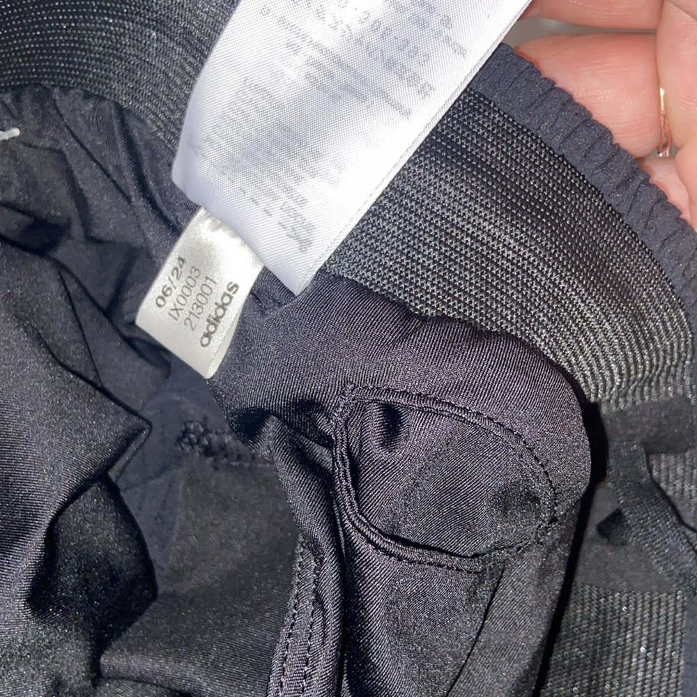 Y-3 Adidas Yohji Yamamoto Y-3 Logo-Printed Mid-Rise Running Shorts - Picture 12 of 15